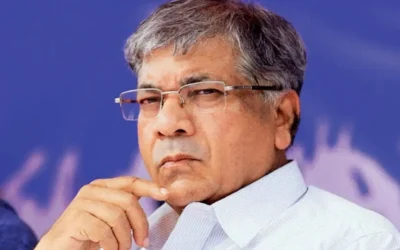 Adv. Prakash Ambedkar; युद्ध बंदीची बातमी पहिल्यांदा अमेरिकेच्या राष्ट्राध्यक्षांकडून का ऐकायला मिळाली ? prakash-ambedkar